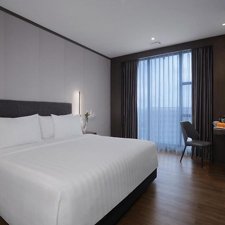 Hotel Harper Premier Nagoya Batam Esterno foto
