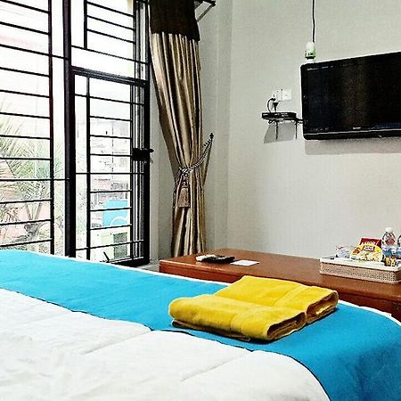 Hotel Harper Premier Nagoya Batam Esterno foto