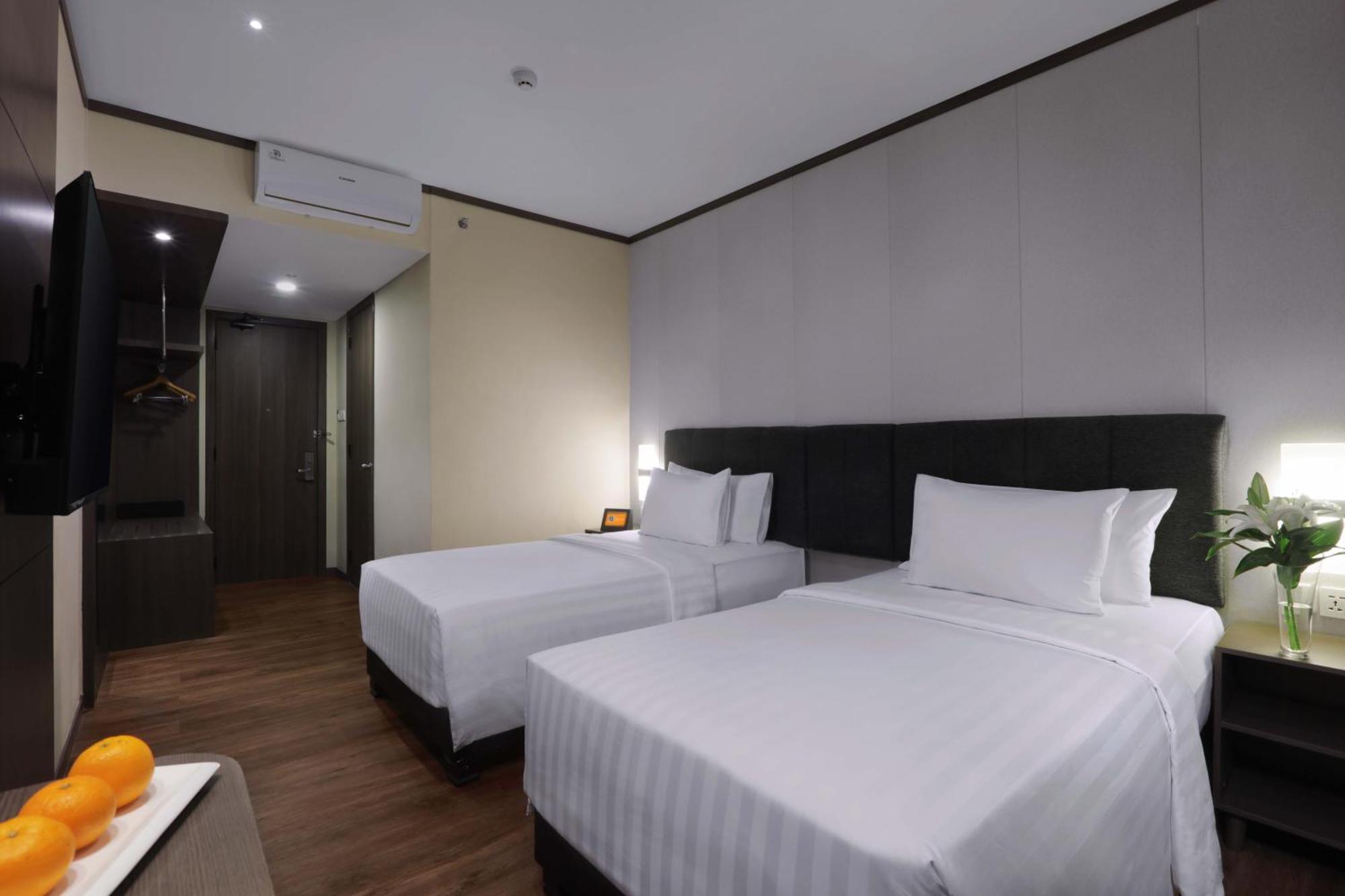 Hotel Harper Premier Nagoya Batam Esterno foto