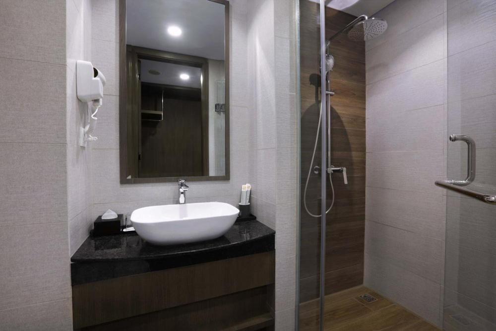 Hotel Harper Premier Nagoya Batam Esterno foto
