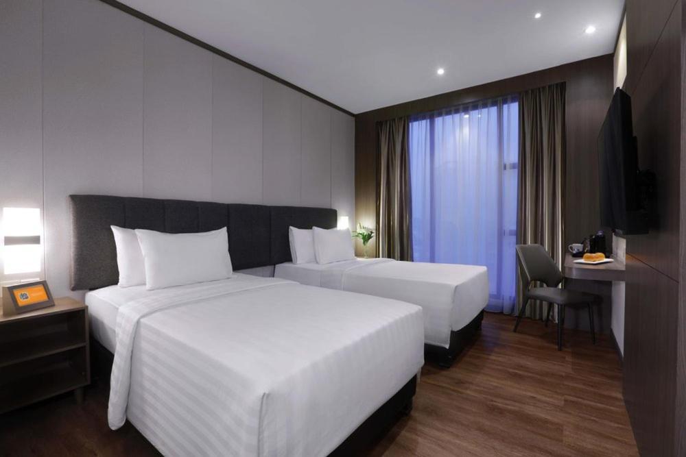 Hotel Harper Premier Nagoya Batam Esterno foto