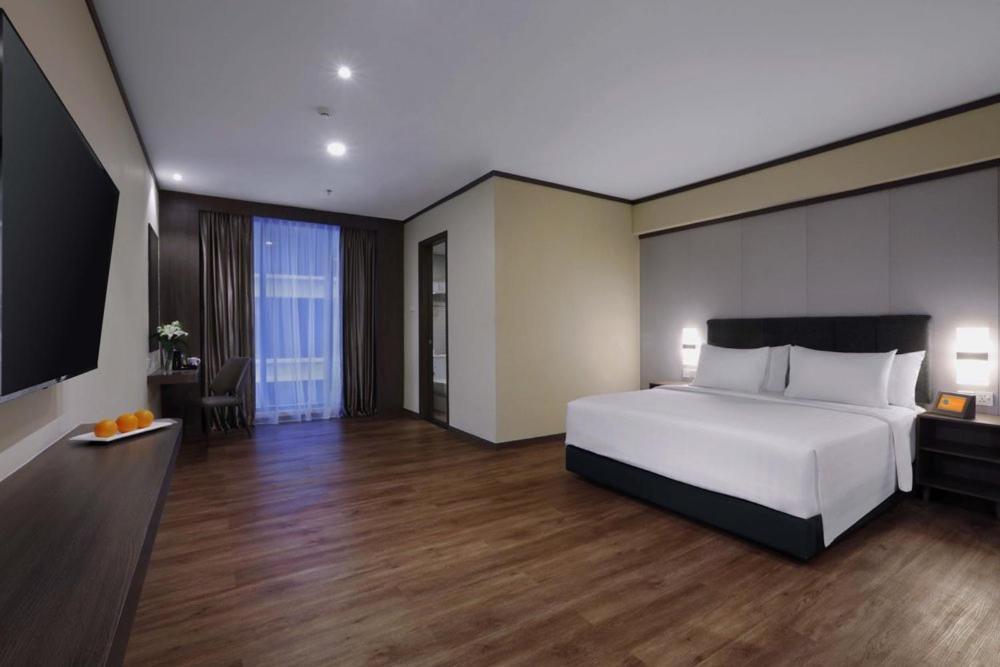 Hotel Harper Premier Nagoya Batam Esterno foto