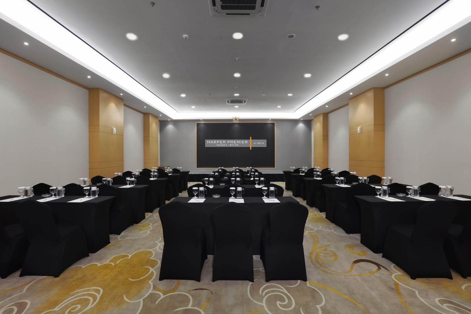 Hotel Harper Premier Nagoya Batam Esterno foto