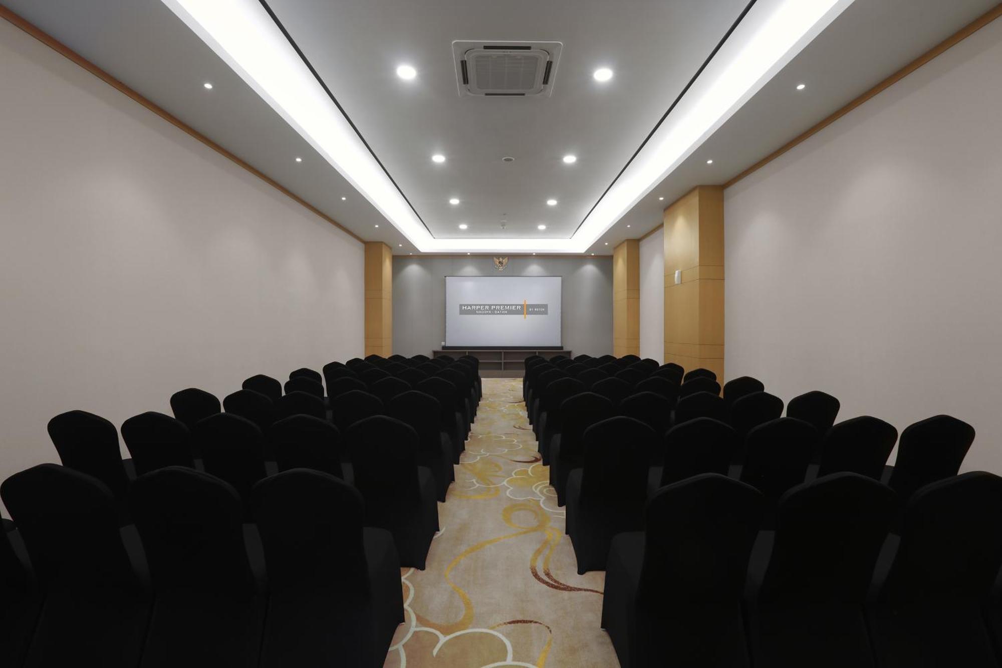 Hotel Harper Premier Nagoya Batam Esterno foto