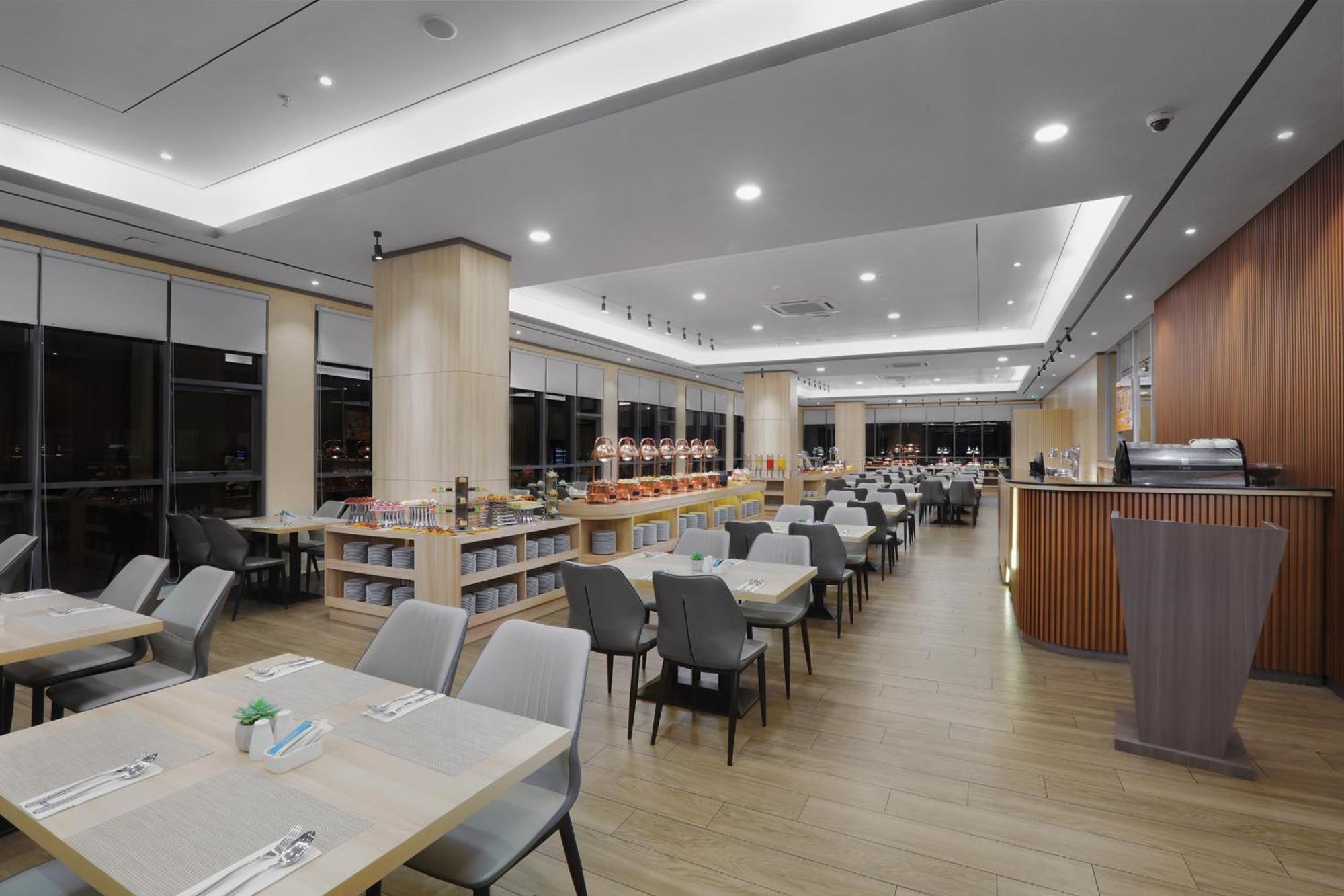 Hotel Harper Premier Nagoya Batam Esterno foto